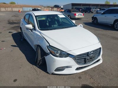 3MZBN1L37JM****** 2018 Mazda 3