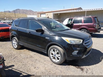 1FMCU9GDXJU****** 2018 Ford Escape