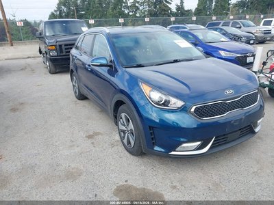 KNDCC3LC5H5****** 2017 Kia Niro