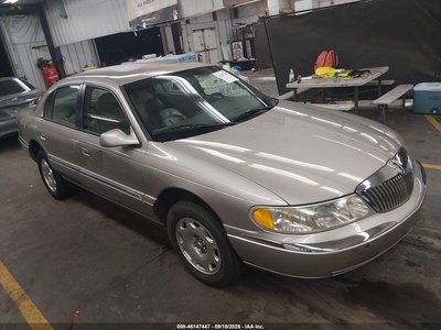 1LNHM97V5XY****** 1999 Lincoln Continental