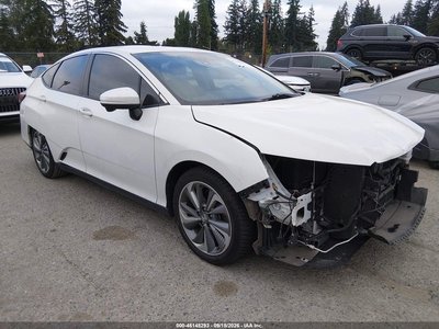 JHMZC5F30JC****** 2018 Honda Clarity Plug-in Hybrid