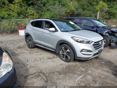 KM8J3CA25HU****** 2017 Hyundai Tucson