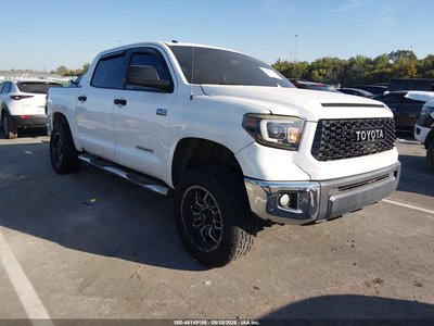 5TFDW5F12HX****** 2017 Toyota Tundra