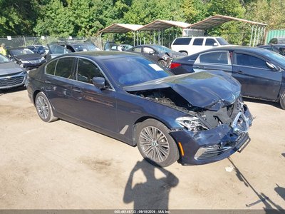 WBAJE7C3XHW****** 2017 BMW 540i