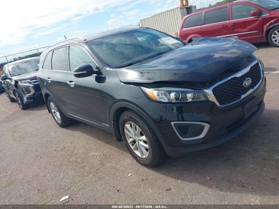 5XYPGDA5XHG****** 2017 Kia Sorento