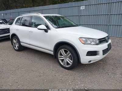 WVGEF9BP2ED****** 2014 Volkswagen Touareg