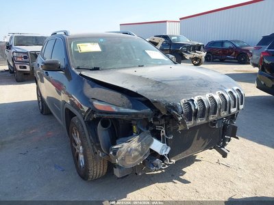 1C4PJLCS7EW****** 2014 Jeep Cherokee