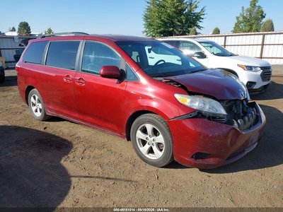 5TDKK3DC6FS****** 2015 Toyota Sienna