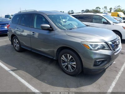 5N1DR2MN0JC****** 2018 Nissan Pathfinder