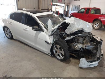 SAJAR4FX5JC****** 2018 Jaguar XE
