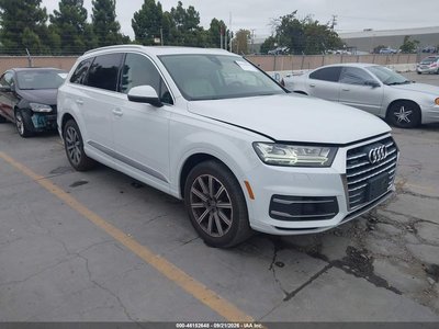 WA1LAAF73HD****** 2017 Audi Q7