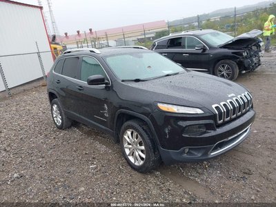 1C4PJMDB9HW****** 2017 Jeep Cherokee