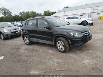 WVGAV7AX5HK****** 2017 Volkswagen Tiguan