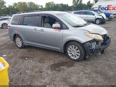 5TDDK3DC8BS****** 2011 Toyota Sienna