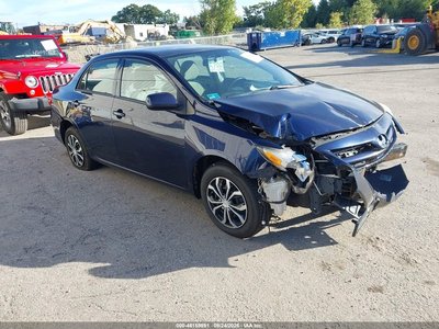 2T1BU4EE8DC****** 2013 Toyota Corolla