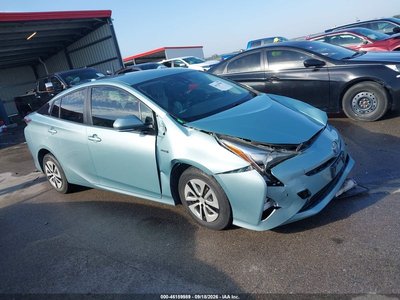 JTDKBRFUXJ3****** 2018 Toyota Prius