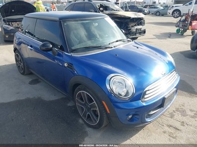 WMWSU3C54DT****** 2013 MINI Hardtop
