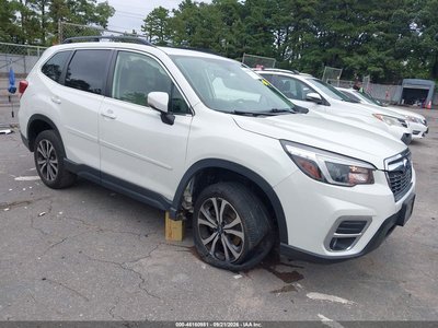 JF2SKAUCXMH****** 2021 Subaru Forester