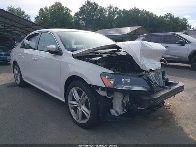 1VWBV7A34FC****** 2015 Volkswagen Passat