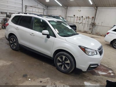 JF2SJAGC7JH****** 2018 Subaru Forester