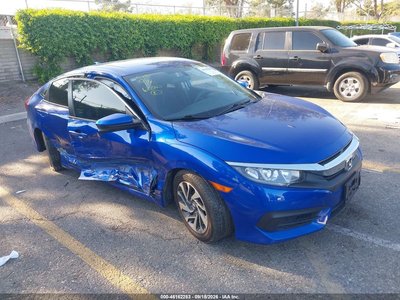 2HGFC2F72JH****** 2018 Honda Civic