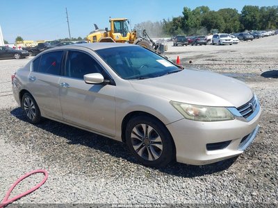 1HGCR2F32DA****** 2013 Honda Accord