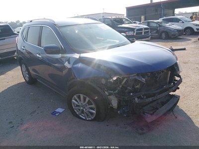 KNMAT2MVXHP****** 2017 Nissan Rogue