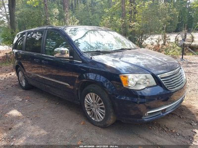 2C4RC1CG4FR****** 2015 Chrysler Town & Country