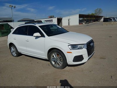 WA1BFCFS5GR****** 2016 Audi Q3