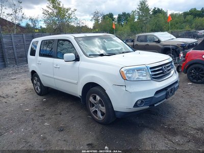 5FNYF4H44FB****** 2015 Honda Pilot
