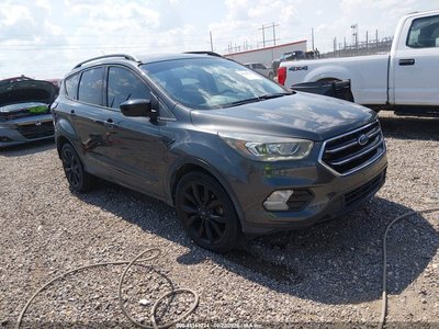 1FMCU0GD6HU****** 2017 Ford Escape