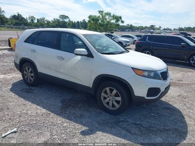 5XYKT3A15DG****** 2013 Kia Sorento
