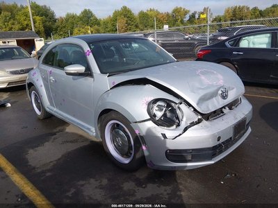 3VWJP7ATXDM****** 2013 Volkswagen Beetle