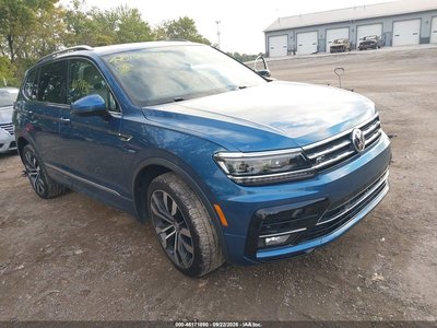 3VV4B7AX5LM****** 2020 Volkswagen Tiguan