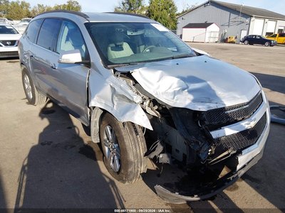 1GNKRJED1BJ****** 2011 Chevrolet Traverse