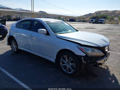 KMHGC4DD7EU****** 2014 Hyundai Equus