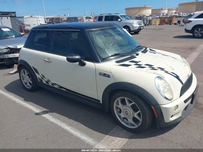 WMWRE33585T****** 2005 MINI Cooper