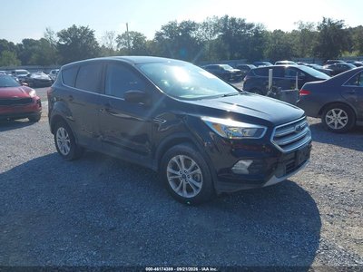 1FMCU9GD2KU****** 2019 Ford Escape