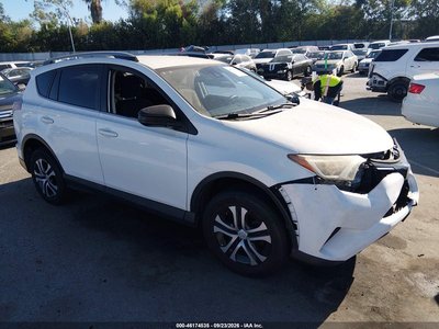JTMZFREV4HJ****** 2017 Toyota RAV4