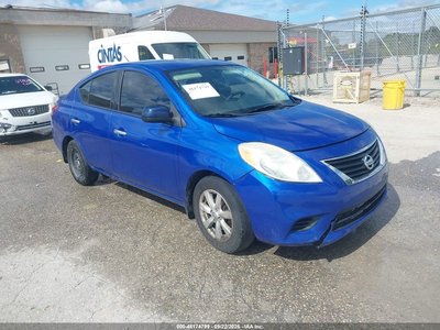 3N1CN7APXEL****** 2014 Nissan Versa