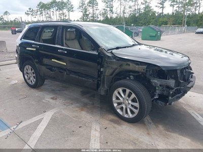 1C4RJEBG0HC****** 2017 Jeep Grand Cherokee
