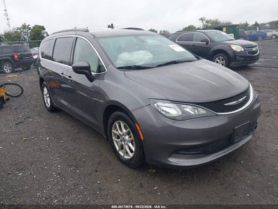 2C4RC1DG5MR****** 2021 Chrysler Voyager