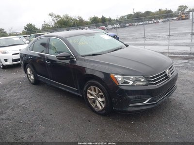1VWAT7A37HC****** 2017 Volkswagen Passat