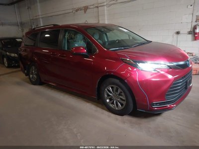 5TDKSKFC6NS****** 2022 Toyota Sienna
