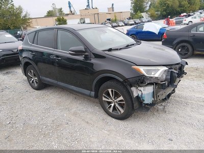2T3RFREV7JW****** 2018 Toyota RAV4