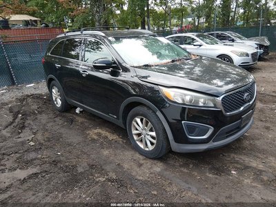 5XYPGDA57GG****** 2016 Kia Sorento