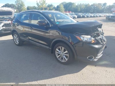 JN1BJ1CR8HW****** 2017 Nissan Rogue Sport