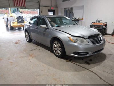1C3CCBBB8DN****** 2013 Chrysler 200