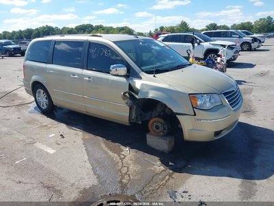 2A4RR6DX5AR****** 2010 Chrysler Town & Country