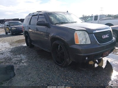 1GKUCCE07AR****** 2010 GMC Yukon